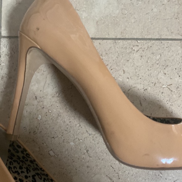 2 for $20 Jessica Simpson Nude Patent Leather Peep Toe Heels 4” - Picture 6 of 8